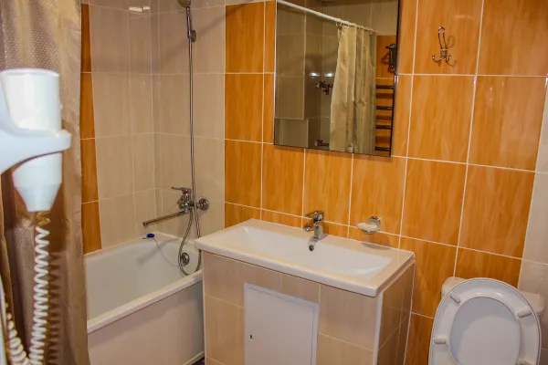 Номер «Улучшенный» 2-местный 2-комнатный 1 категории в 4 корпусе в санатории им. Димитрова в городе Кисловодске - фотография