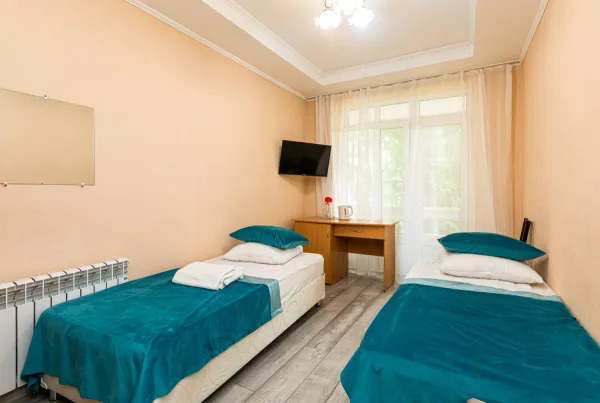 Номер 1-местный 1-комнатный 2 категории в 3 корпусе санатория «им.Димитрова» в г. Кисловодске - фотография