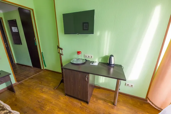 Номер «1-местный 1-комнатный» 1 категории в корпусе 4 в санатории «Димитрова» в Кисловодске - фотография