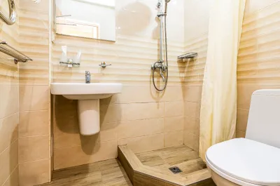 Номер «Комфорт» 1-местный 1-комнатный 1 категории в 4 корпусе санатория «им.Димитрова» в г. Кисловодске - фотография